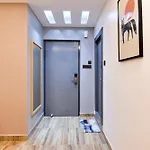 Super Townhouse Oak Sayhallo Ecstasy